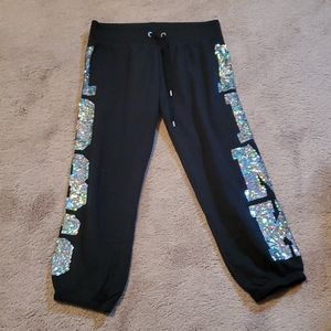 Black VS PINK Jogging Capris